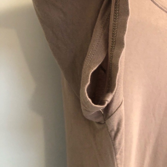 3/$20 Streetwear Society T-shirt EUC - Picture 4 of 8